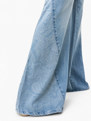 Light Flare Jeans